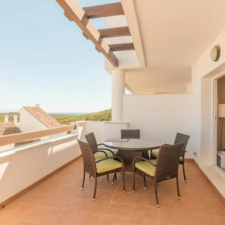 Apartment 2167-superb 2 Bedrooms In Luxury Complex With Pool